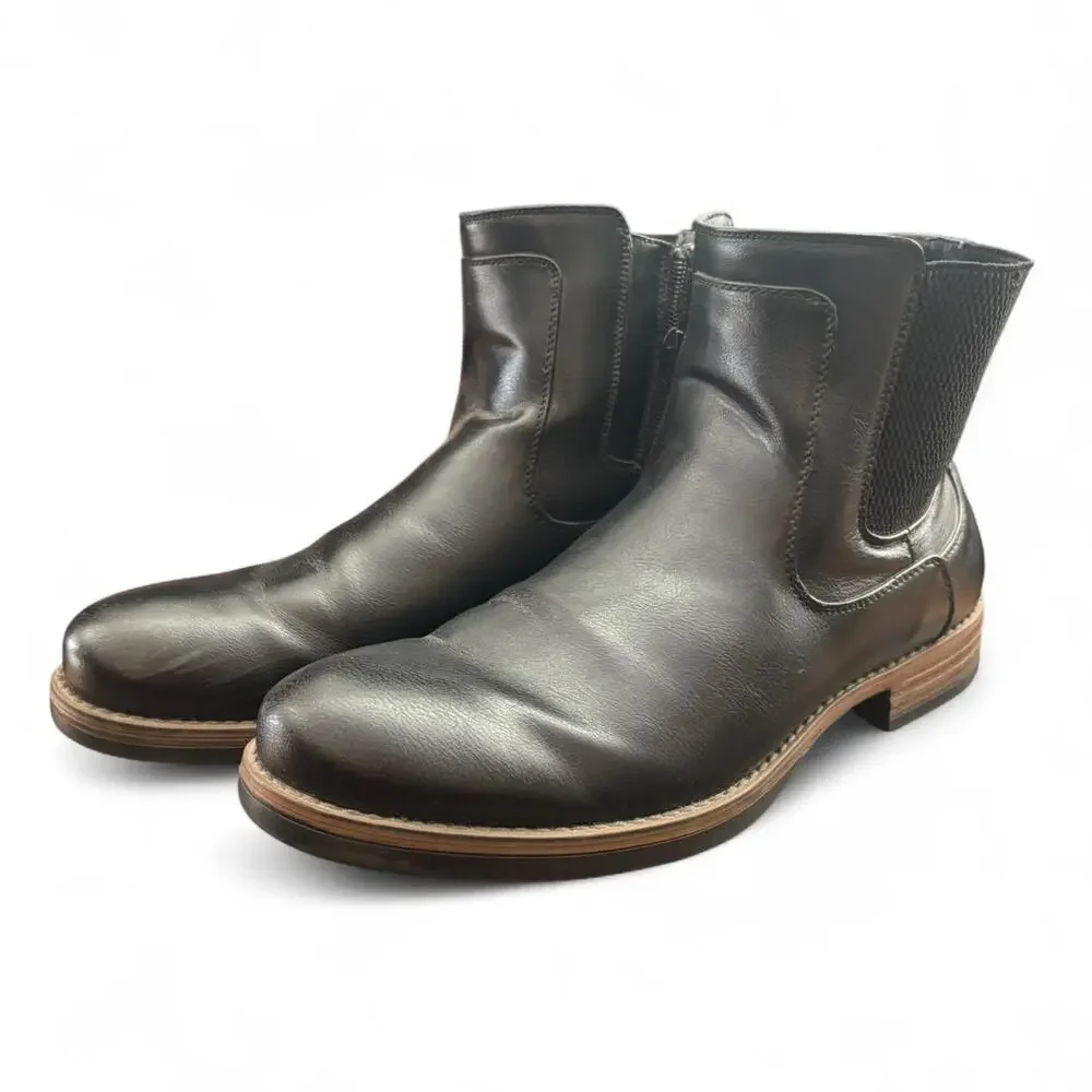 Michael Strahan Collection black leather Chelsea boots